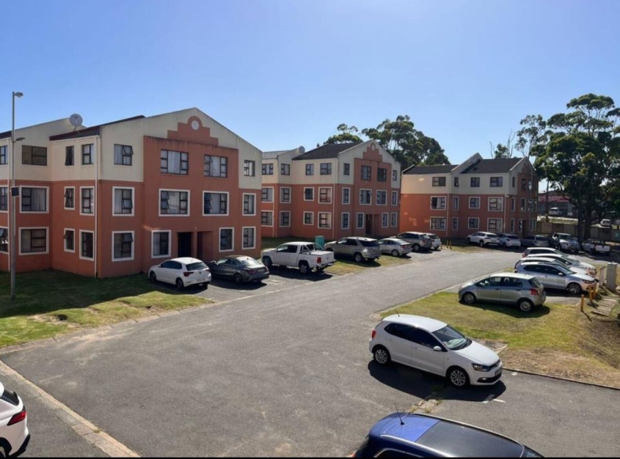 1 Bedroom Property for Sale in Amalinda Eastern Cape